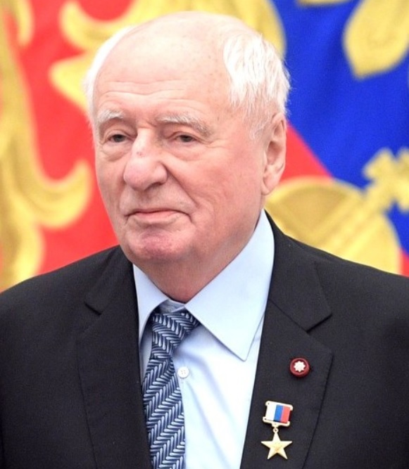 Легендарный советский режиссер угодил в реанимацию: что произошло